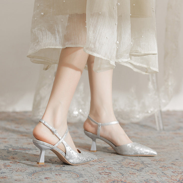 Sandalias de tacón alto de estilo chino de nueva tendencia nacional para mujer, verano 2025, nuevo estilo, boca baja, espalda vacía, temperamento retro, zapatos individuales para mujer