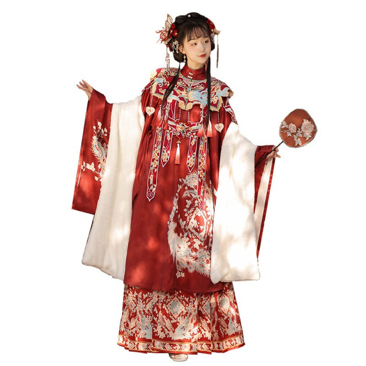 Han Yu Kui 【Fengxi】Conjunto completo de Hanfu estilo Ming con top de cuello alto superpuesto, hombros de nube bordados y falda Ma Mian
