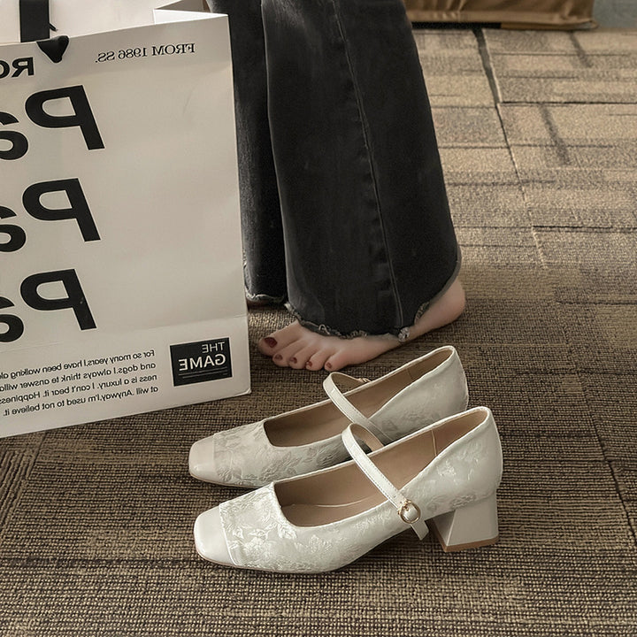 Nuevos zapatos Mary Jane de estilo chino para mujer: Qipao de primavera con tacón grueso, tacón medio, punta cuadrada y elegante diseño de falda Ma Mian.