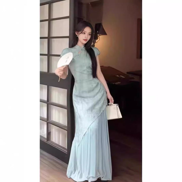 Nuevo vestido cheongsam de manga corta abotonado mejorado de estilo chino para mujer en verano con temperamento de estilo nacional, costura en la cintura, falda larga tipo A