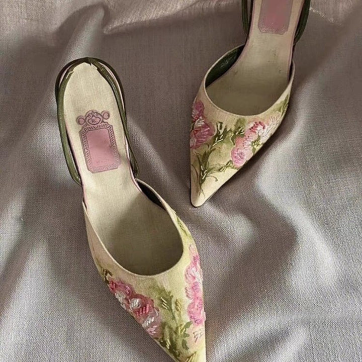 Sandalias de tacón alto con punta bordada y punta estrecha para mujer, zapatos sencillos de estilo chino con boca poco profunda y punta cerrada, para verano de 2024