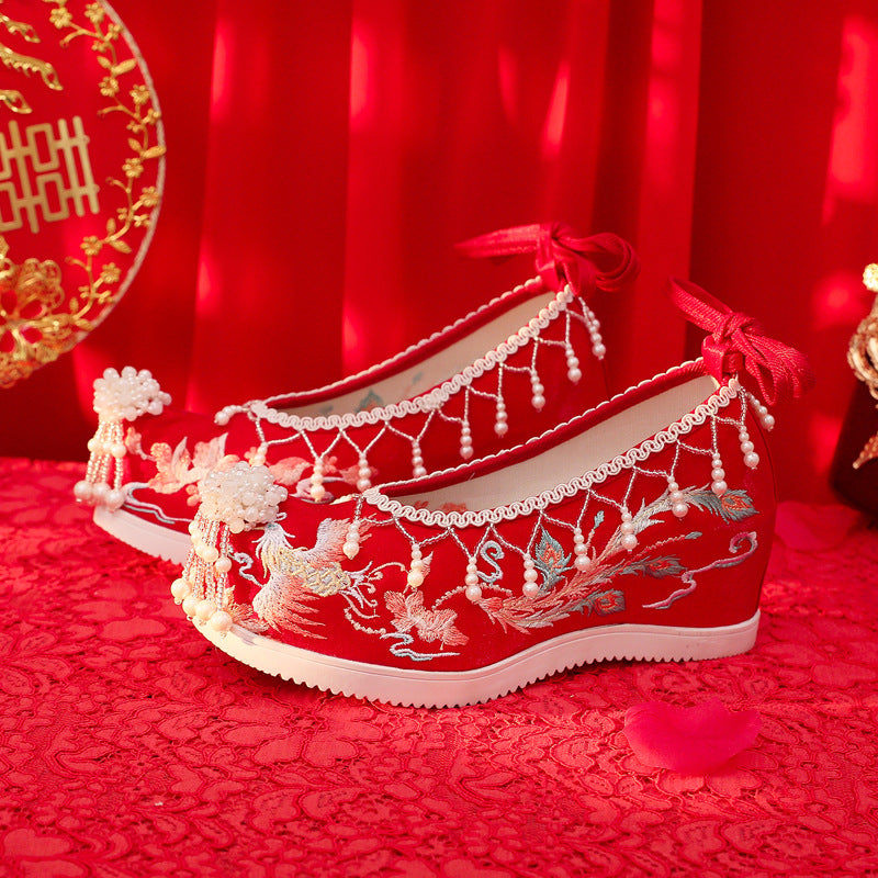 2024 Spring New Beaded Xiuhe Wedding Shoes – Tassel Embroidered Ancient Style Hanfu Bridal Shoes