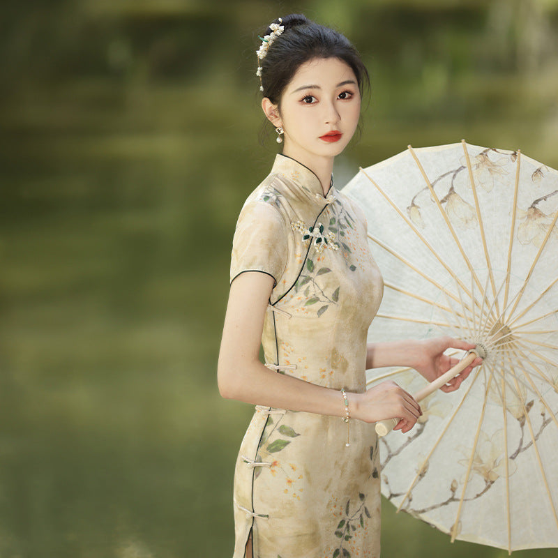 Cheongsam amarillo mejorado verano 2025 nuevo de alta gama para niñas jóvenes nuevo estilo chino estilo nacional enviar examen diario pequeño