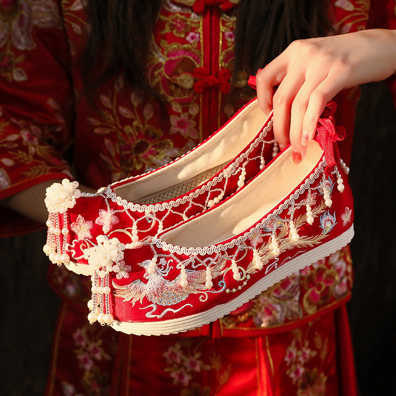 Original Ming-Style Chinese Embroidered Wedding Shoes with Tassels – Red Bridal Shoes
