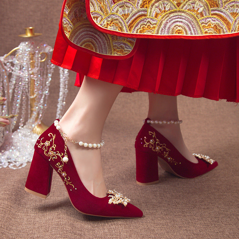 Pointed thick heel wedding shoes 2024 new Chinese style Xiuhe toast dress wine red bride wedding shoes female pregnant woman