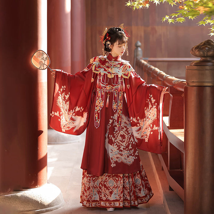 Han Yu Kui 【Fengxi】Conjunto completo de Hanfu estilo Ming con top de cuello alto superpuesto, hombros de nube bordados y falda Ma Mian