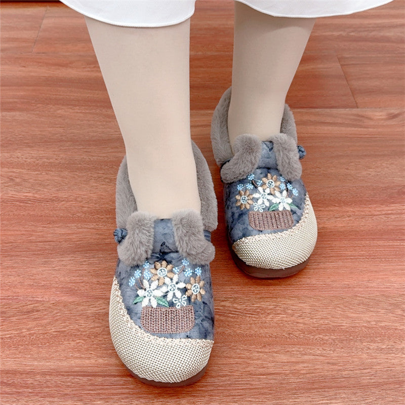 Zapatos de mamá bordados de estilo chino para invierno, de algodón grueso y cálido, estilo Beijing.