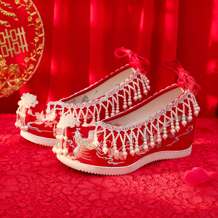2024 Spring New Beaded Xiuhe Wedding Shoes – Tassel Embroidered Ancient Style Hanfu Bridal Shoes