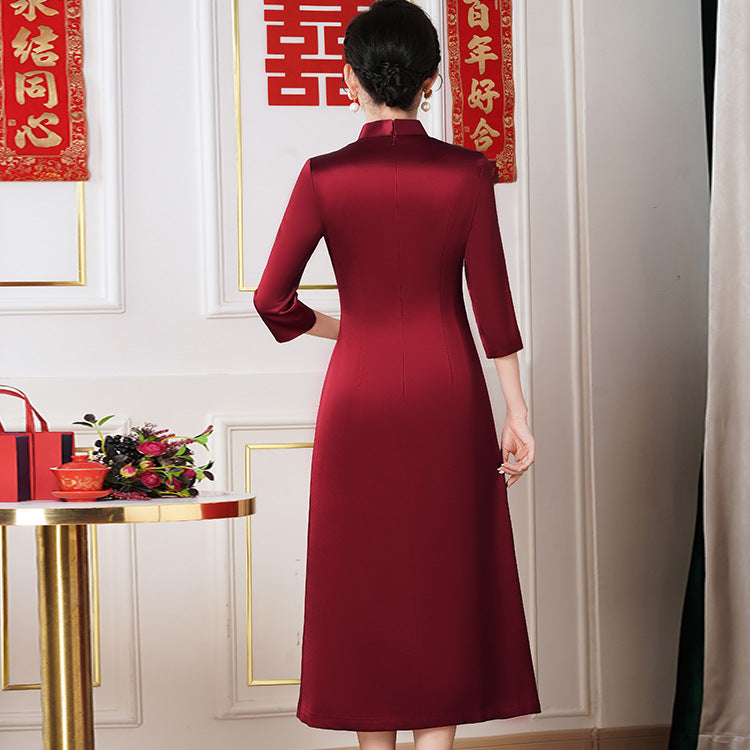 Vestido cheongsam de acetato de alta gama para invitadas de boda (colección primavera/otoño)