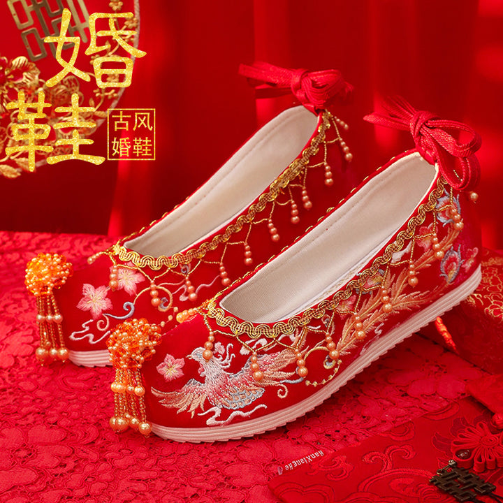 Original Ming-Style Chinese Embroidered Wedding Shoes with Tassels – Red Bridal Shoes