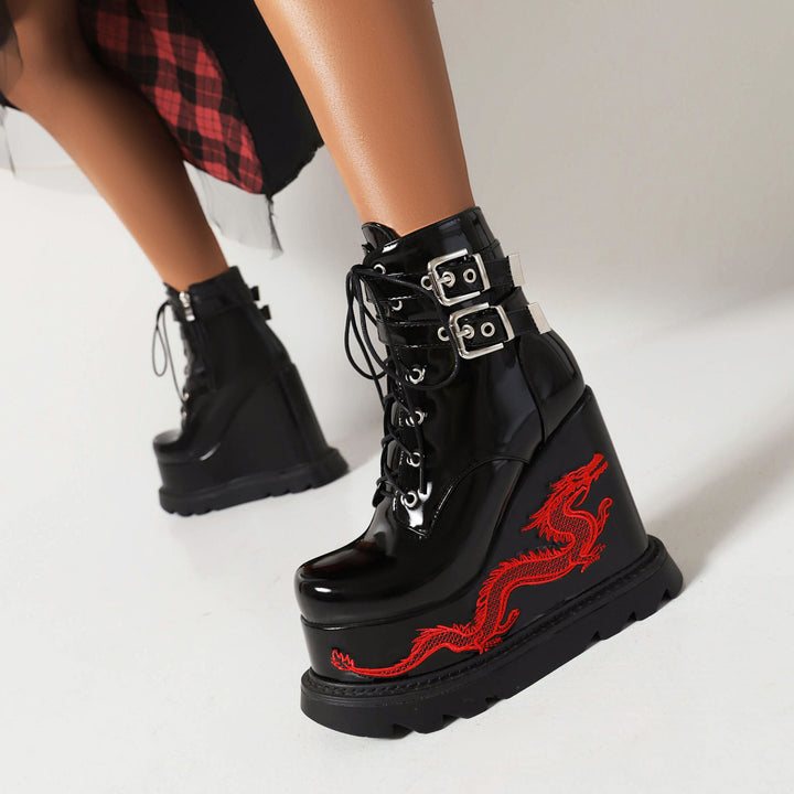 Cross-border foreign trade autumn and winter super high heel thick bottom large size 40-43 waterproof platform national tide embroidered short tube women's boots
