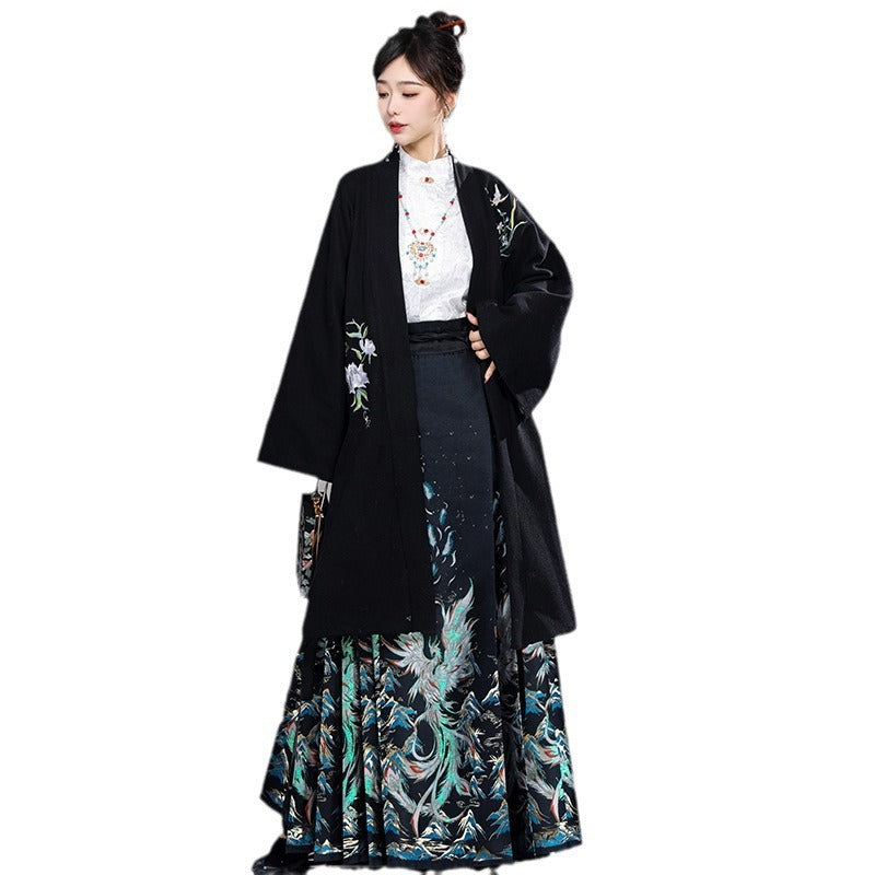Qing Fenghuang Chinese Mamen Skirt Set | Modernized Hanfu with Gold-Weave Floral Design