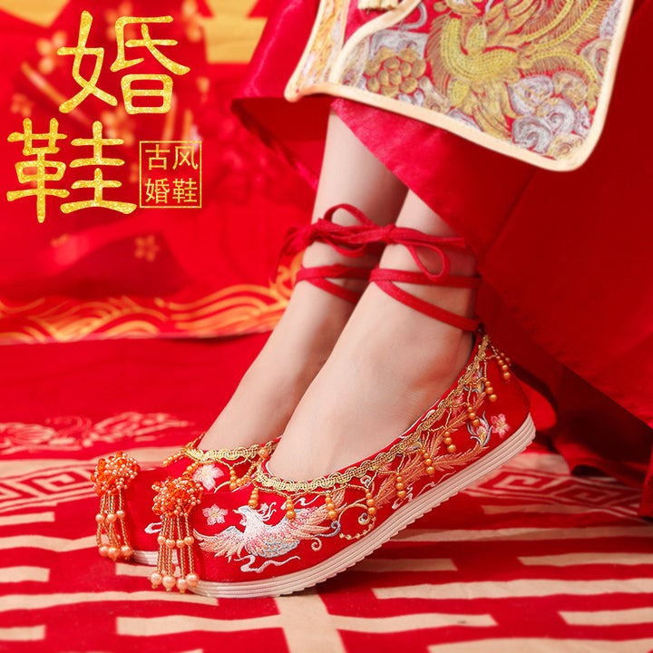 Original Ming-Style Chinese Embroidered Wedding Shoes with Tassels – Red Bridal Shoes