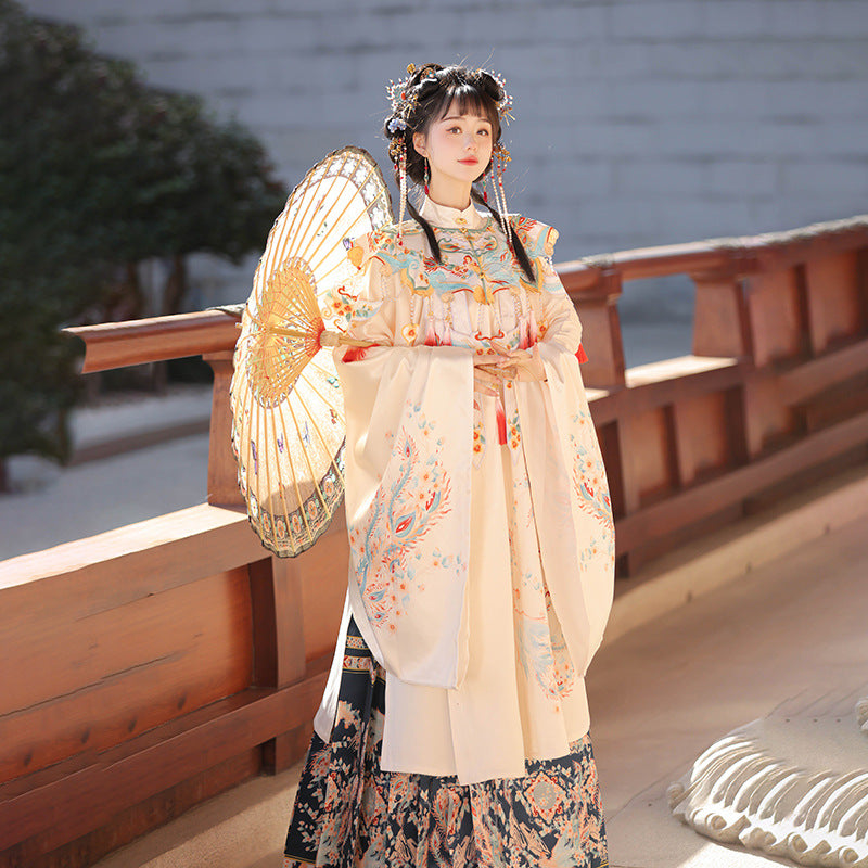 Han Yu Kui 【Fengxi】Conjunto completo de Hanfu estilo Ming con top de cuello alto superpuesto, hombros de nube bordados y falda Ma Mian