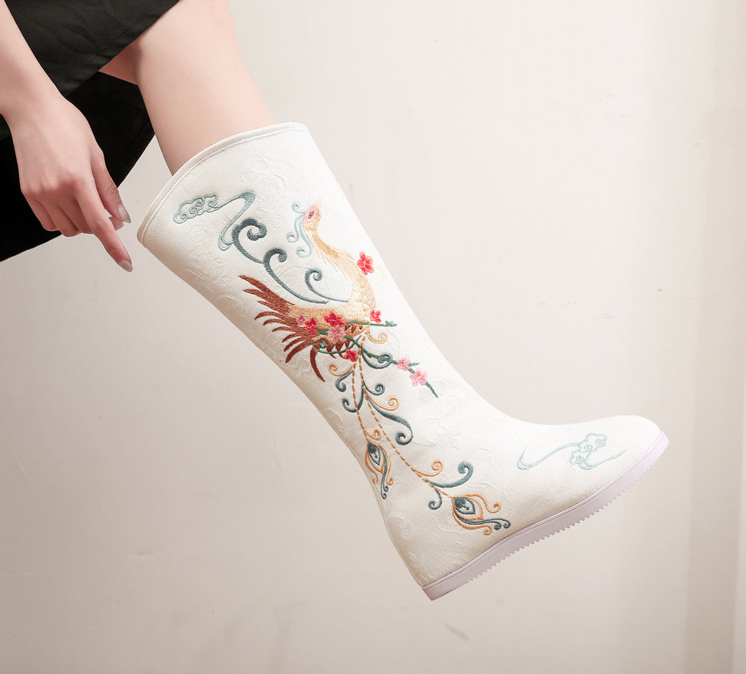 Botas largas 2023 otoño e invierno nuevos zapatos de tela bordada Hanfu botas altas más botas de baile cuadrado de estilo étnico de terciopelo