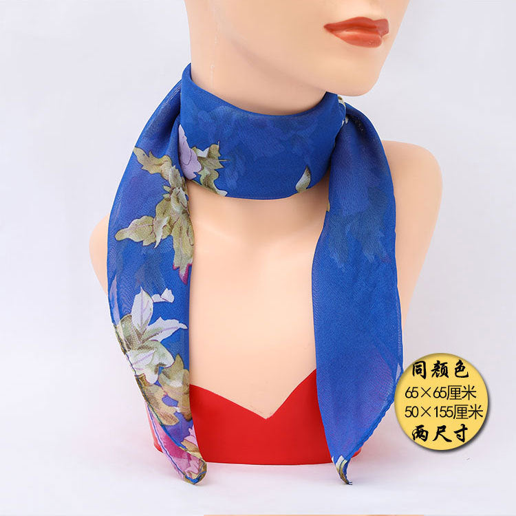 Pañuelo cuadrado pequeño estilo chino: versátil pañuelo de seda estampado para mujer, pañuelo para la cabeza, elegante pañuelo para el cuello, venta directa al por mayor.
