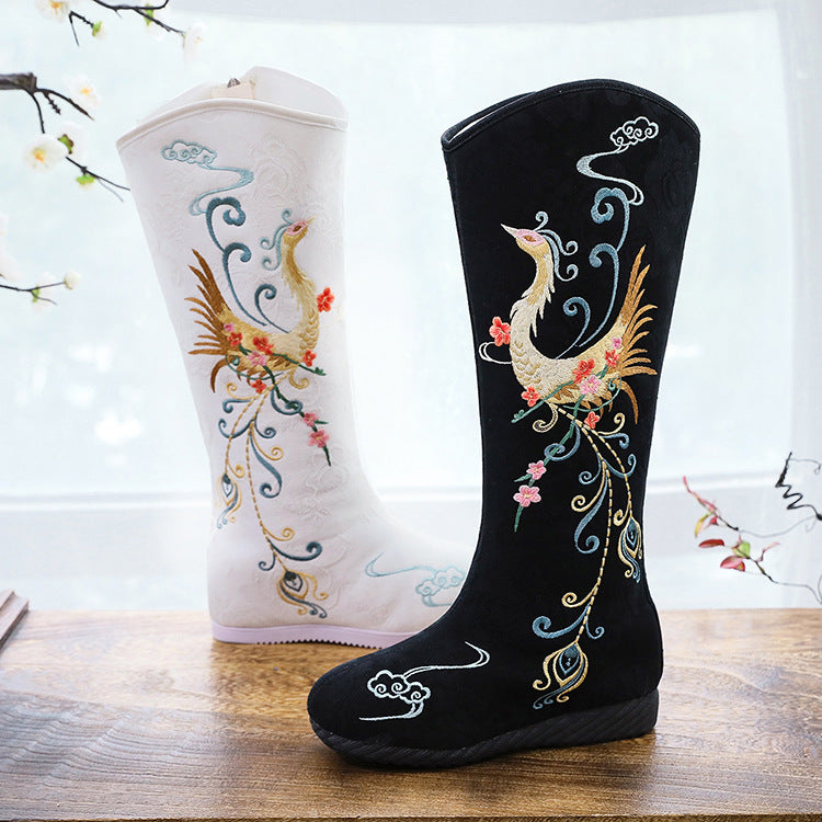 Botas largas 2023 otoño e invierno nuevos zapatos de tela bordada Hanfu botas altas más botas de baile cuadrado de estilo étnico de terciopelo