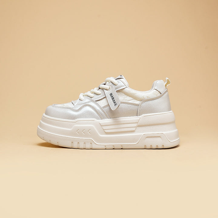 2024 Spring New Chinese-Style Women's Shoes: Embroidered Platform Sneakers with Casual Elevated Sole