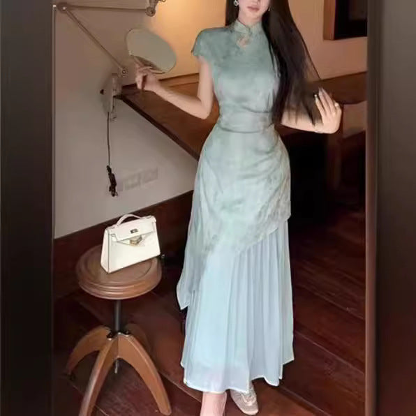 Nuevo vestido cheongsam de manga corta abotonado mejorado de estilo chino para mujer en verano con temperamento de estilo nacional, costura en la cintura, falda larga tipo A