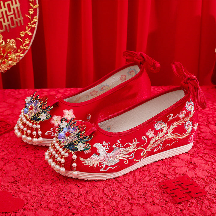 Original Ming-Style Chinese Embroidered Wedding Shoes with Tassels – Red Bridal Shoes