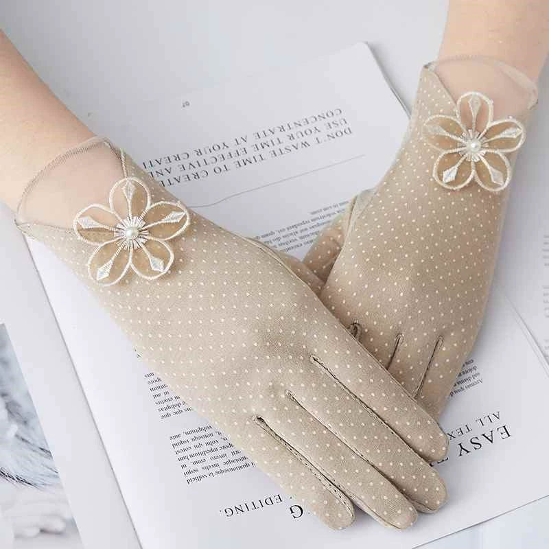 Guantes de moda de estilo chino, de verano, de encaje fino para mujer, con protección UV, para ciclismo al aire libre, compatibles con pantallas táctiles, transpirables, para conducir.