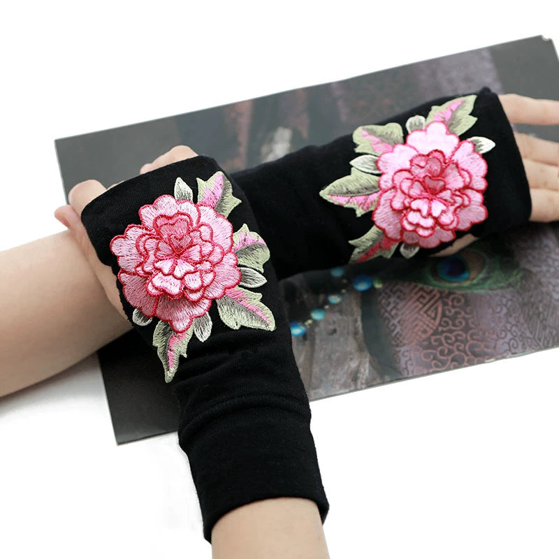 Guantes de medio dedo para mujer, cálidos y resistentes al frío, para conducir en otoño e invierno, guantes de algodón sin dedos de estilo chino con bordado y pantalla táctil, engrosados.