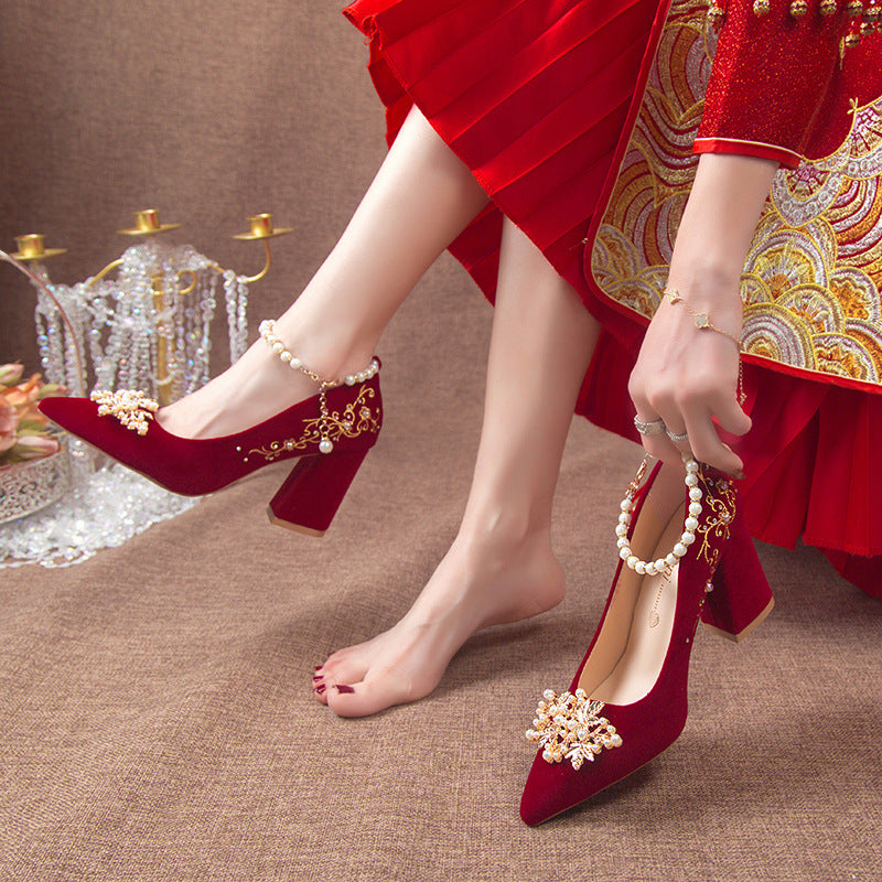 Pointed thick heel wedding shoes 2024 new Chinese style Xiuhe toast dress wine red bride wedding shoes female pregnant woman