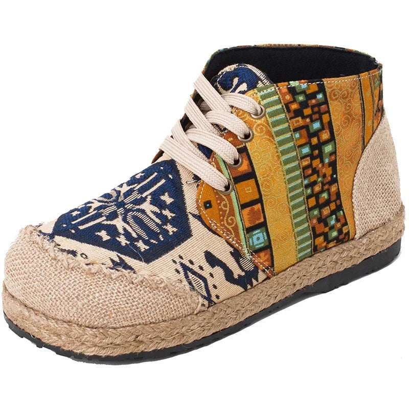 Nuevos zapatos bordados transfronterizos de primavera y verano, botas cortas de tela de estilo étnico, zapatos Hanfu de lino para mujer, zapatos tailandeses cuadrados de algodón y lino con cabeza grande