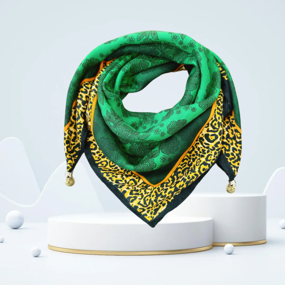 Vintage Print Magnetic Buckle Triangle Scarf – Elegant Lightweight Neck Scarf