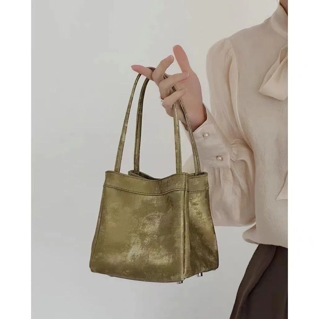 Nuevo bolso tote de estilo chino con efecto degradado: para llevar en la mano, al hombro o cruzado.