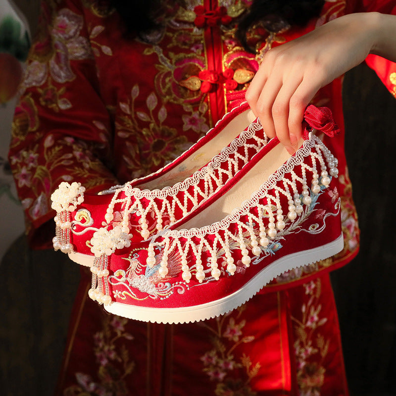 2024 Spring New Beaded Xiuhe Wedding Shoes – Tassel Embroidered Ancient Style Hanfu Bridal Shoes