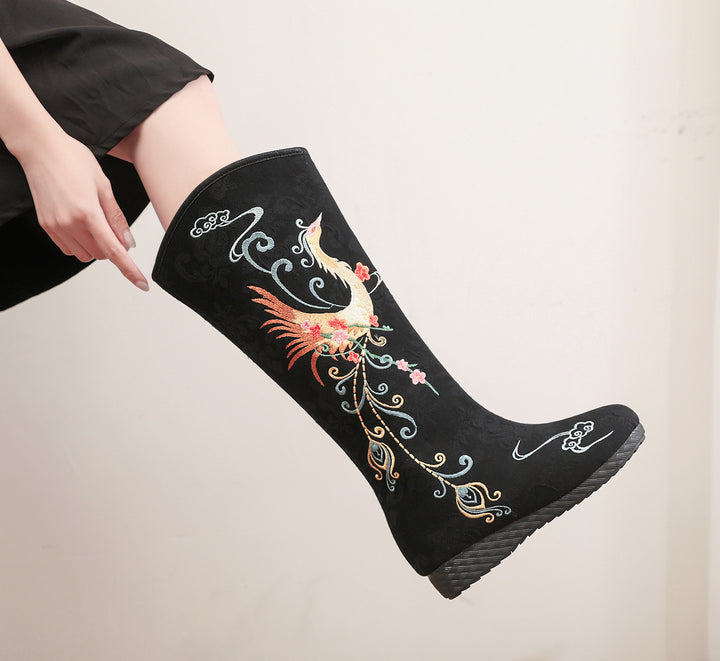 Botas largas 2023 otoño e invierno nuevos zapatos de tela bordada Hanfu botas altas más botas de baile cuadrado de estilo étnico de terciopelo