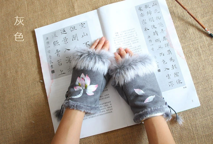 Guantes Qianqian de jade pintados a mano, de piel de conejo, cálidos, de medio dedo, hermosos guantes de invierno de estilo chino para mujer, edición de Navidad y Año Nuevo.