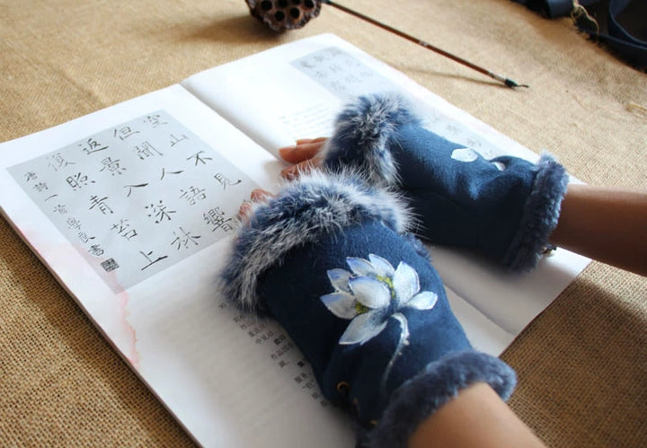 Guantes Qianqian de jade pintados a mano, de piel de conejo, cálidos, de medio dedo, hermosos guantes de invierno de estilo chino para mujer, edición de Navidad y Año Nuevo.