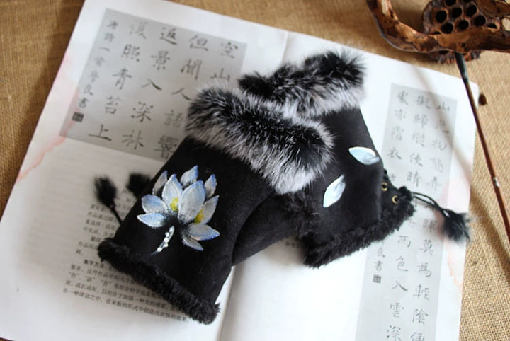 Guantes Qianqian de jade pintados a mano, de piel de conejo, cálidos, de medio dedo, hermosos guantes de invierno de estilo chino para mujer, edición de Navidad y Año Nuevo.