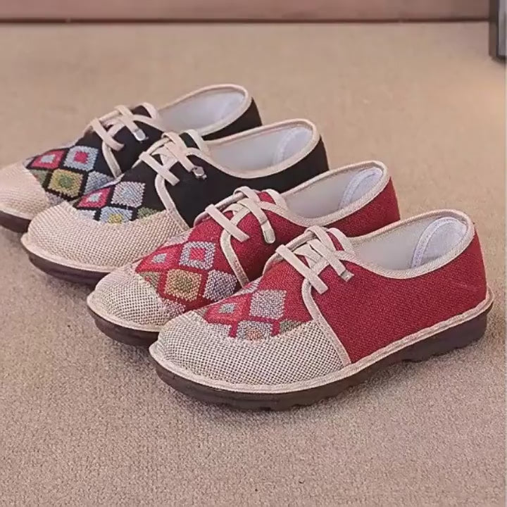 2024 New Beijing Cloth Shoes for Women – Flat, Embroidered, Non-Slip Soft Sole Comfortable Shoes for Middle-Aged Moms