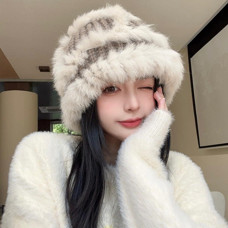 Gorro de pescador de punto de piel de conejo para mujer: protección auditiva para otoño e invierno, hilo de punto cálido, gorro de felpa con cabeza de león de tendencia nacional.