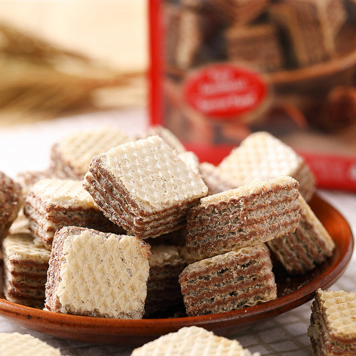 Loacker Wafer Biscuits 125g | Individually Wrapped Snack Pack | Festive Treats